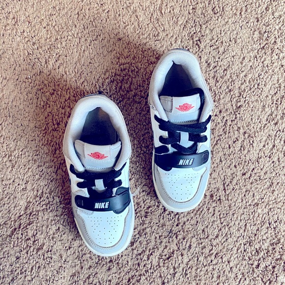 Jordan Legacy 312 Low Tech Grey Fire Red Black - Picture 1 of 6